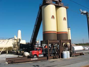 Among the Vecellio Group’s nine asphalt plants receiving Diamond recognition are Sharpe Bros. Plant #2 in Greensboro, NC 